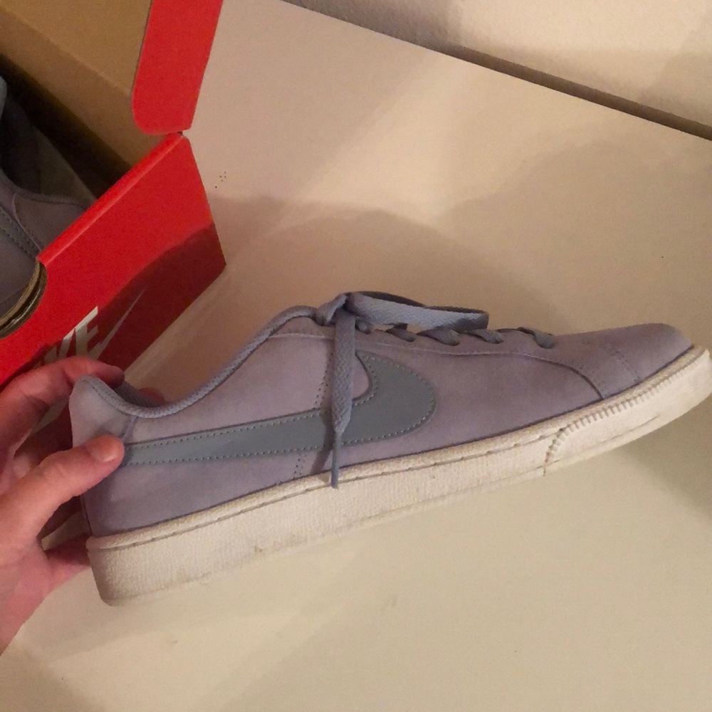 | Purple/Blue Nike’s | - Picture 4 of 8